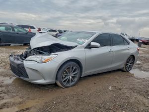 Toyota Camry LE 2.5L 4 2015