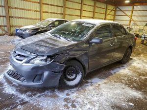 Toyota Corolla BASE 1.8L 4 2013