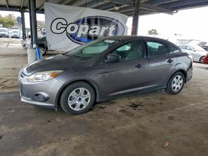 Ford Focus S 2.0L 4 2012