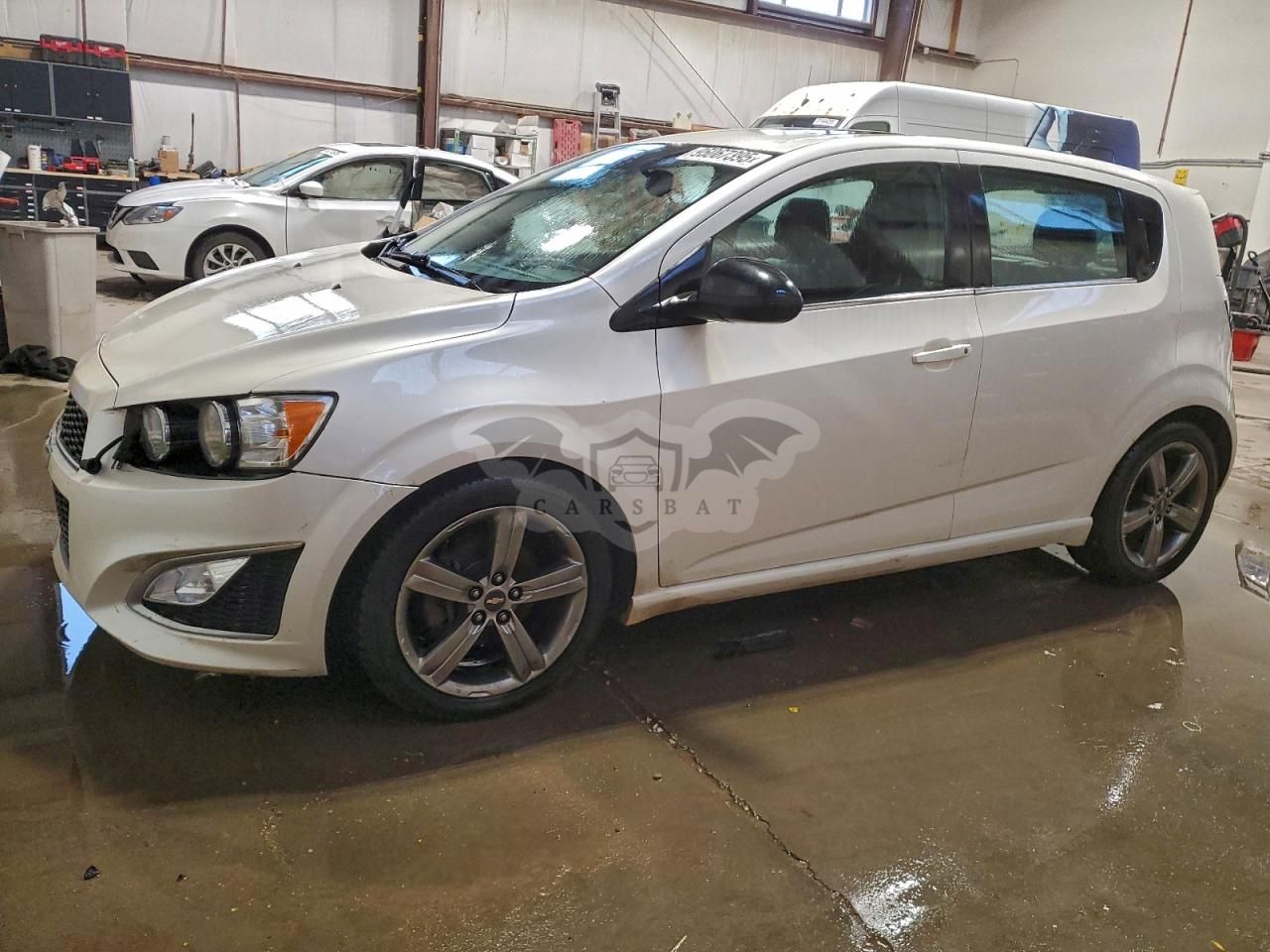 Chevrolet Aveo (Sonic) RS 1.4L 4 2015