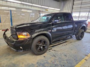 RAM 1500 SPORT 5.7L 8 2015