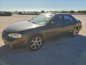 Nissan Maxima GXE 3.0L 6 2001