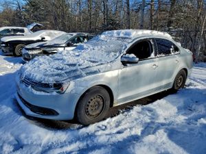 Volkswagen Jetta BASE 2.0L 4 2014