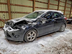 Ford Focus SE 2.0L 4 2013