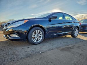 Hyundai Sonata GLS 2.4L 4 2013