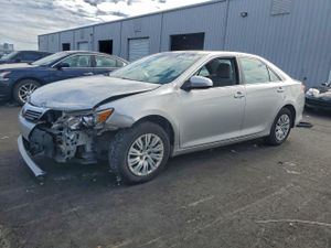 Toyota Camry BASE 2.5L 4 2012