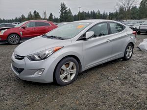 Hyundai Elantra GLS 1.8L 4 2013