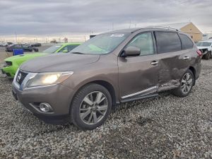 Nissan Pathfinder S 3.5L 6 2013