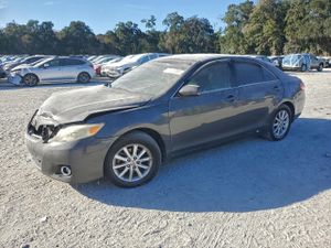 Toyota Camry SE 3.5L 6 2010