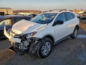 Toyota Rav4 LE 2.5L 4 2015