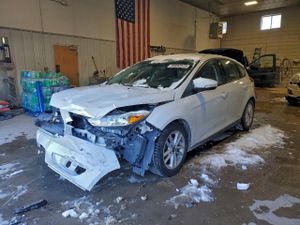 Ford Focus SE 2.0L 4 2015