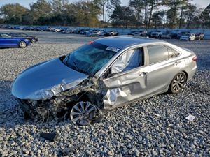 Toyota Camry LE 2.5L 4 2015