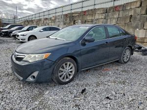 Toyota Camry SE 3.5L 6 2014