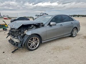 Mercedes-Benz C 250 1.8L 4 2013