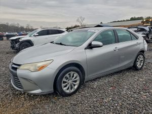 Toyota Camry LE 2.5L 4 2015