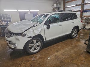 Toyota Highlander LIMITED 3.5L 6 2013