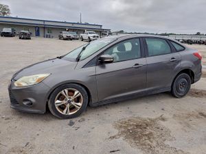 Ford Focus SE 2.0L 4 2014