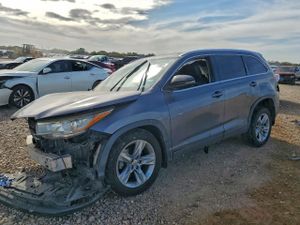 Toyota Highlander LIMITED 3.5L 6 2015