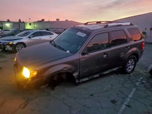 Ford Escape LIMITED 3.0L 6 2010