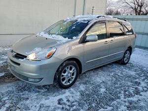 Toyota Sienna XLE 3.3L 6 2005