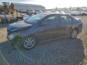 Toyota Corolla BASE 1.8L 4 2010