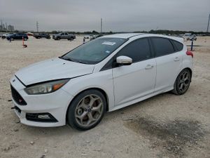 Ford Focus ST 2.0L 4 2017