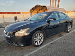Nissan Maxima S 3.5L 6 2012