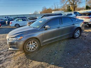Ford Fusion SE 1.6L 4 2013