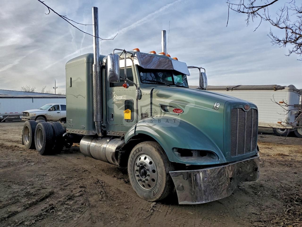 Peterbilt 384 10.8L 6 2010