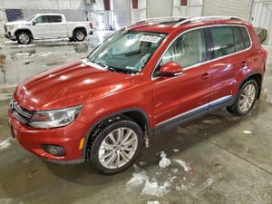 Volkswagen Tiguan S 2.0L 4 2015