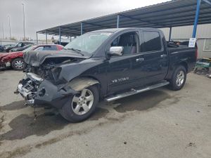 Nissan Titan XE 5.6L 8 2005