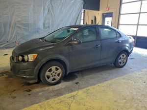 Chevrolet Aveo (Sonic) LS 1.8L 4 2014