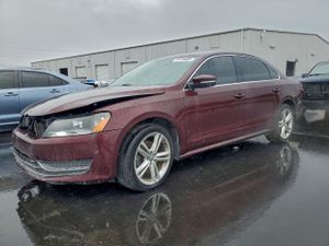 Volkswagen Passat SE 2.0L 4 2014