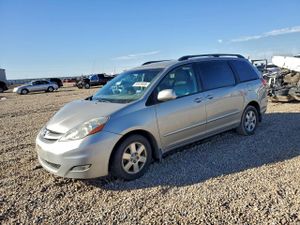Toyota Sienna XLE 3.5L 6 2010