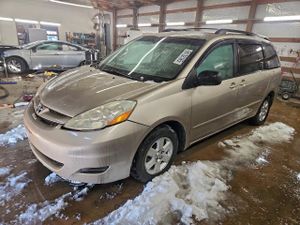 Toyota Sienna CE 3.3L 6 2006