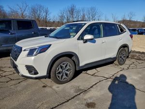 Subaru Forester PREMIUM 2.5L 4 2023