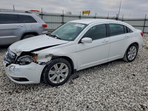 Chrysler 200 TOURING 2.4L 4 2014