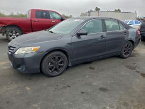 Toyota Camry BASE 2.5L 4 2010