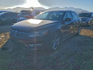 Volkswagen Passat SEL 2.0L 4 2013