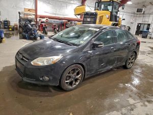 Ford Focus SE 2.0L 4 2014