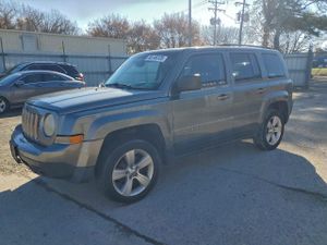Jeep Patriot LATITUDE 2.4L 4 2012