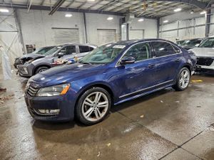 Volkswagen Passat SE 1.8L 4 2015