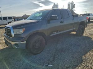 Toyota Tundra DOUBLE CAB SR5 4.6L 8 2013
