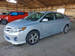 Toyota Corolla BASE 1.8L 4 2013