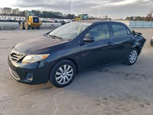 Toyota Corolla BASE 1.8L 4 2013
