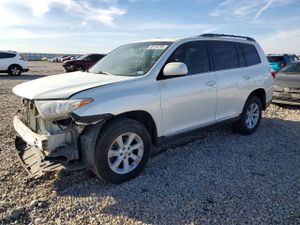Toyota Highlander 3.5L 6 2013