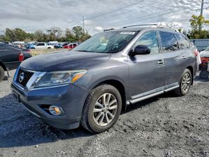 Nissan Pathfinder S 3.5L 6 2013