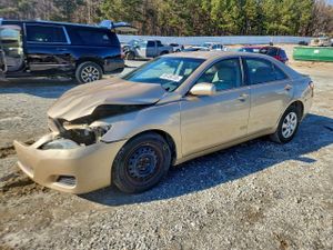 Toyota Camry BASE 2.5L 4 2011