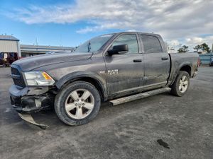 RAM 1500 SLT 5.7L 8 2015