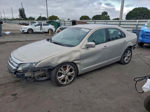 Ford Fusion S 2.5L 4 2010